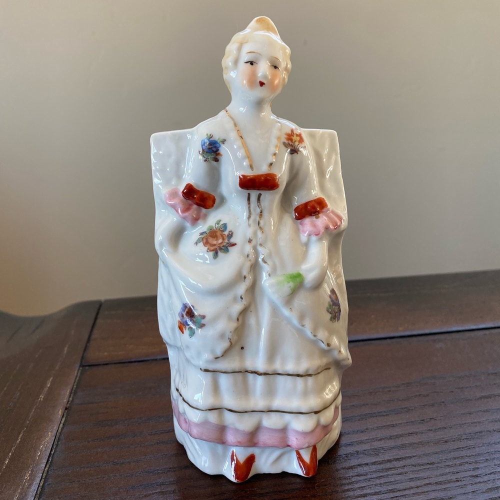 Vintage Victorian Woman Wall Pocket made in Japan